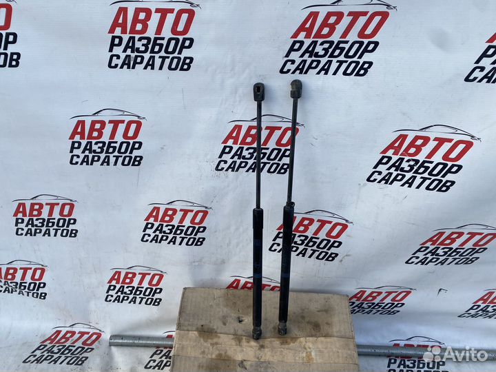 Амортизаторы крышки багажника Opel Astra H купе