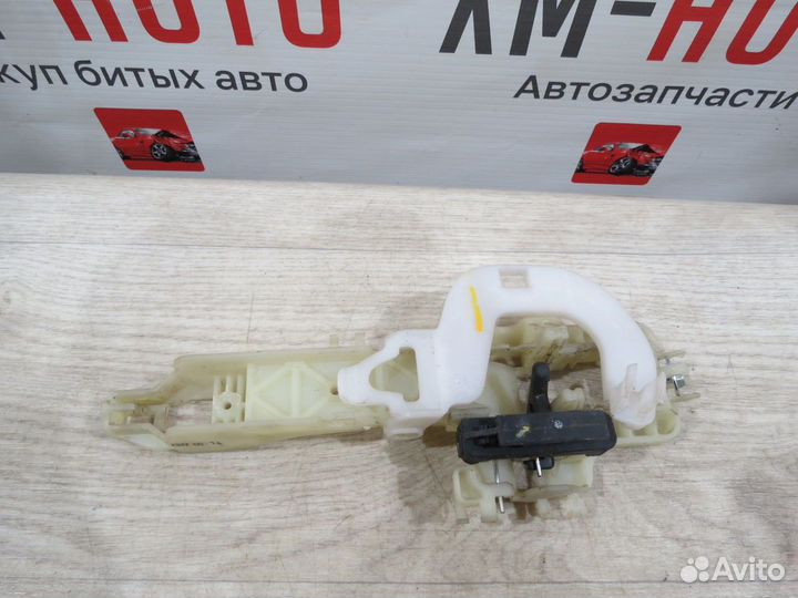 Кронштейн ручки двери задней правой KIA Sportage 3