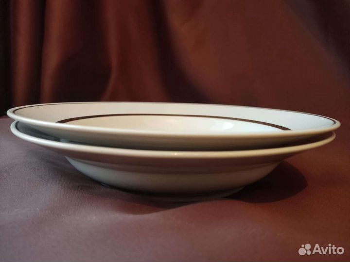 Тарелки суповые. Винтаж. Дулево. Золотая лента