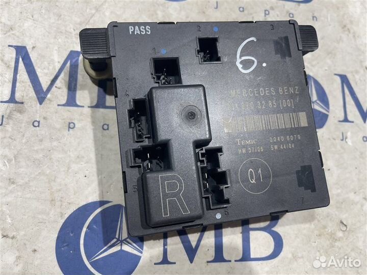 Блок управления двери задний правый Mercedes-Benz