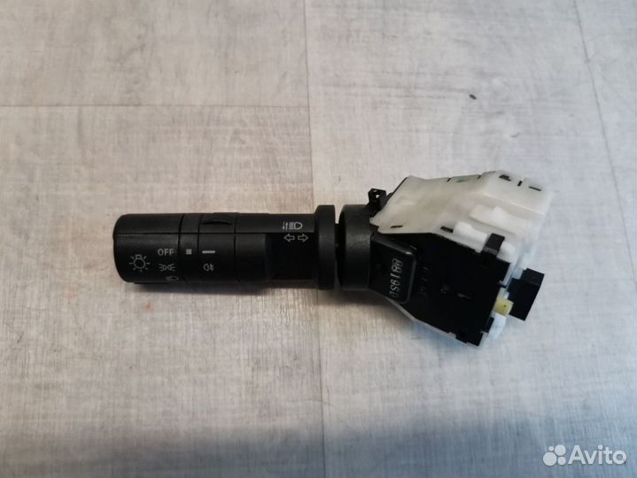 Переключатель поворотов Nissan Qashqai 1 J10 1.6