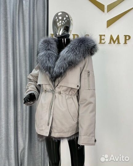 Парка с натуральным мехом