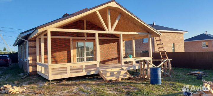 Бригада строителей