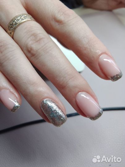 Маникюр Педикюр Гель лак Укрепление ногтей гелем