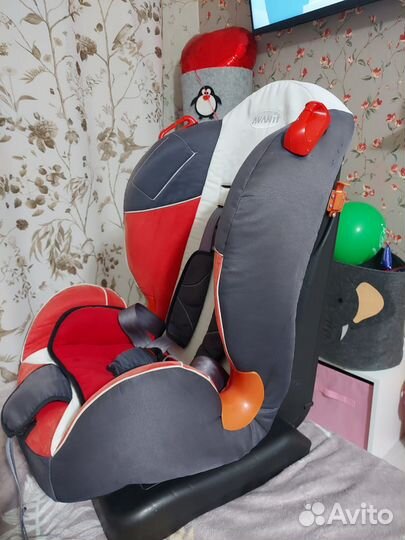 Автомобильное детское кресло от 9 до 25 кг