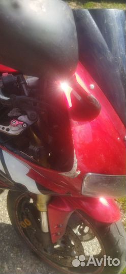 Yamaha r1 02