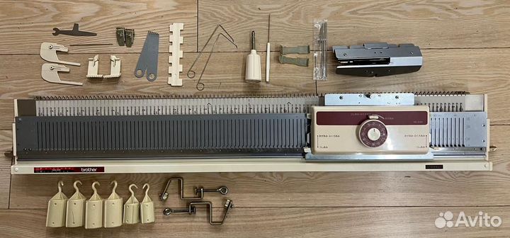 Вязальная машина Brother kr230 3класс