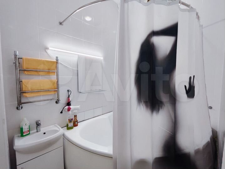 2-к. квартира, 70 м², 1/3 эт.