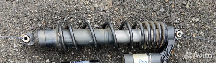 Пневмостойки BRP Commander