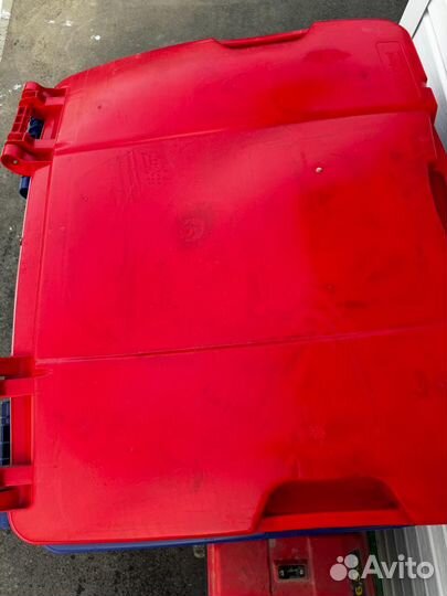 Крышка для мусорного контейнера