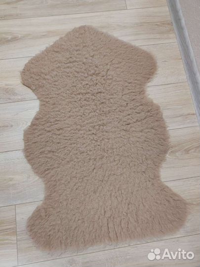 Коврик шкурка искусственная