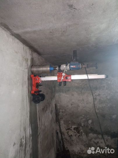 Алмазное бурение отверстий