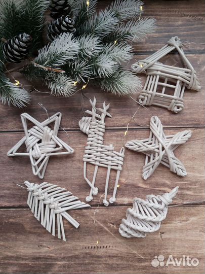 Плетеные новогодние игрушки на ёлку