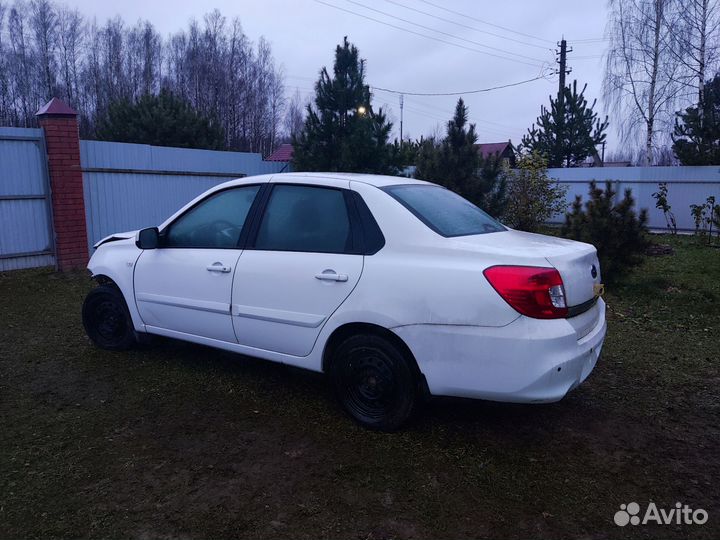 Datsun on-DO 1.6 МТ, 2019, битый, 100 000 км