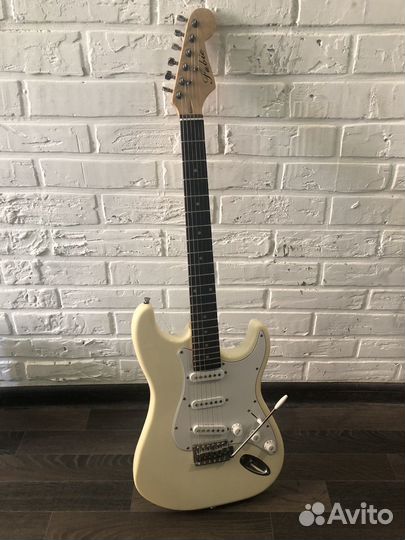 Электро гитара Fabio st100