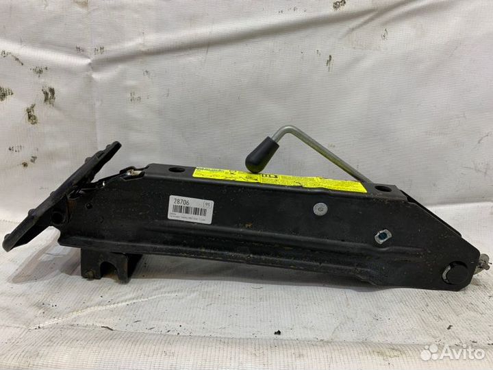 Домкрат Volkswagen Touareg 2002-2010 внедорожник 2