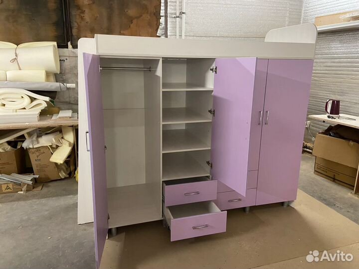 Кровать-чердак со шкафом