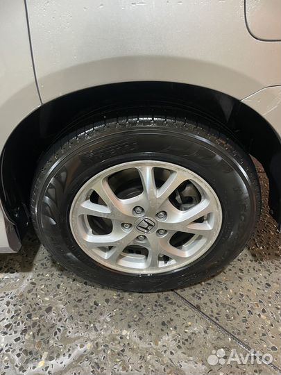 Honda elysion RR1 колеса 16 радиус 215/65 R16