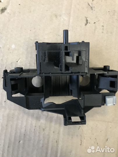 Крепление подрулевых перек. Skoda Octavia A5 (3384