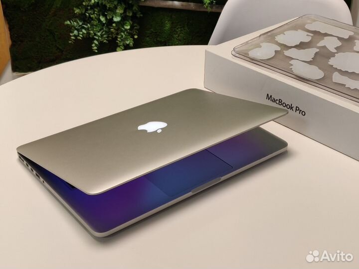 Macbook Pro 13 retina / 8гб / i5 / ssd