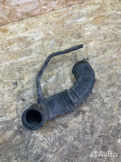 Патрубок воздушного фильтра kia ceed 1 ed