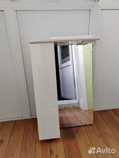 Зеркало шкаф в ванную с подсветкой