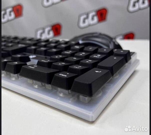 Игровая клавиатура и мышь