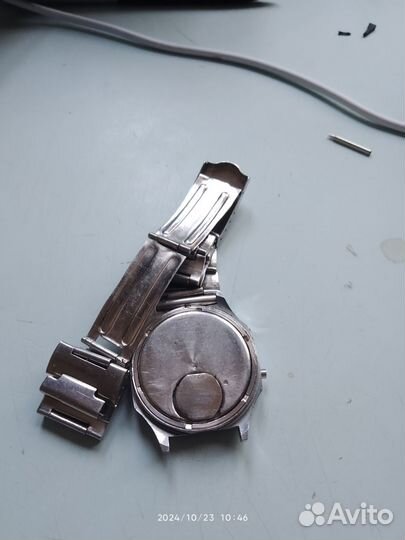 Мужские наручные часы электронные