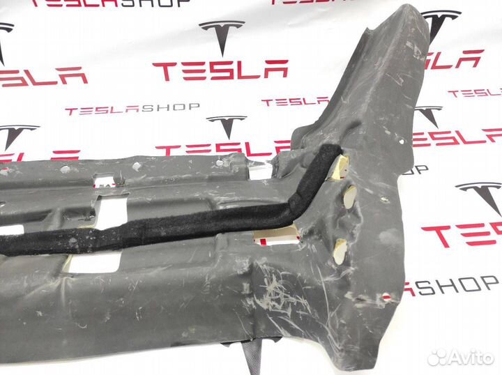 Теплошумоизолятор заднего мотора передний Tesla