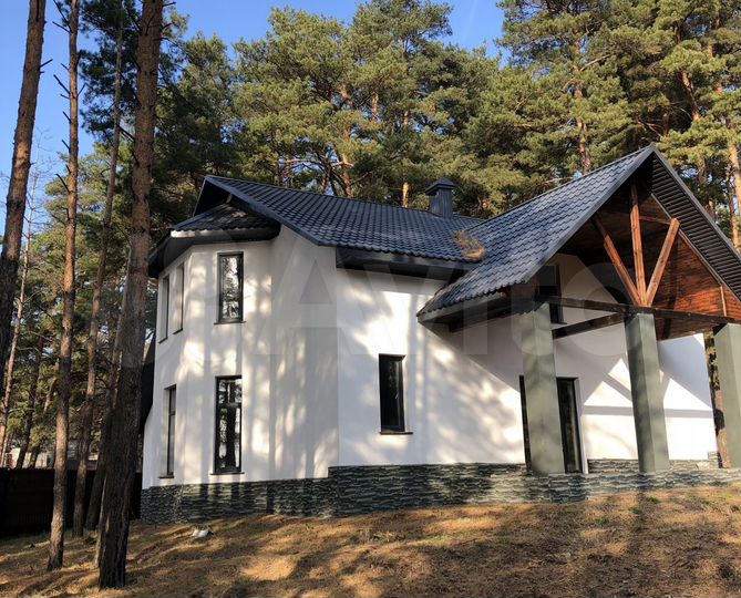 Коттедж 220,9 м² на участке 16,8 сот.