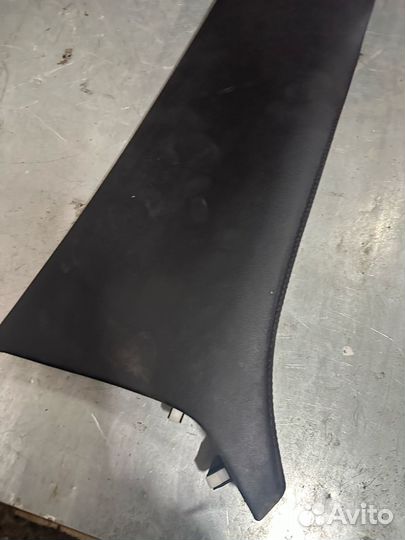 Обшивка левой средний стойки Lexus LS460 2007