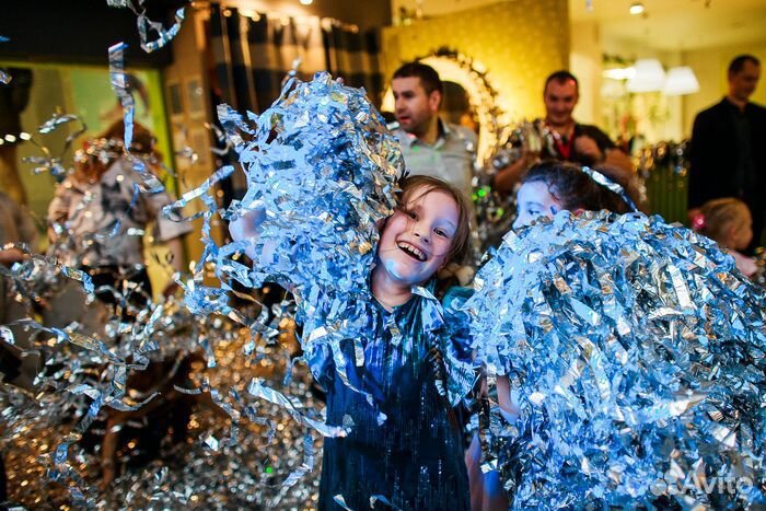 Серебряное шоу / бумажная дискотека