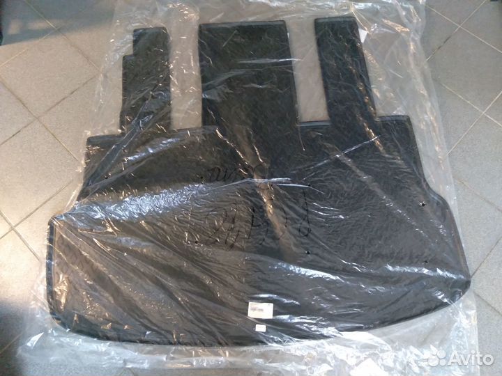 Ковер багажника резиновый, 8 мест, staria