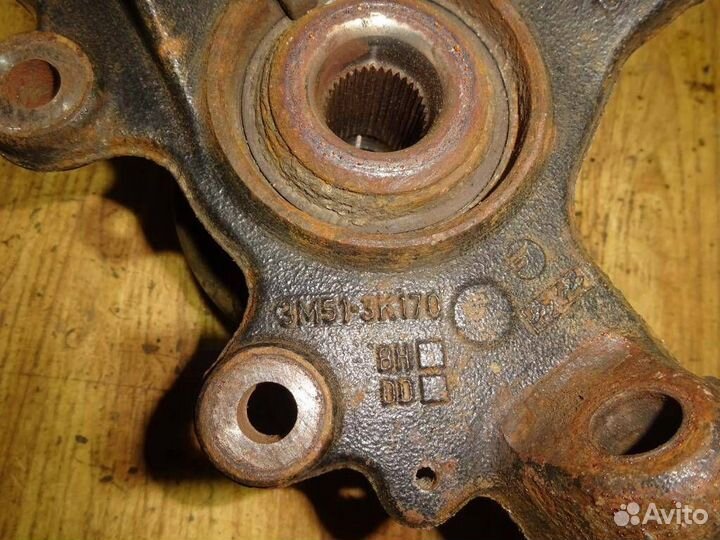 Кулак поворотный передний правый Ford Focus II 20