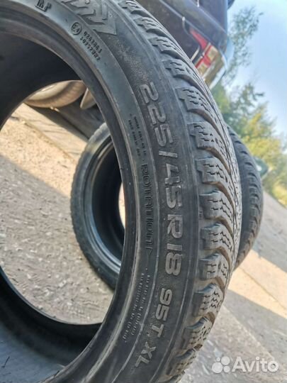 Nokian Tyres Hakkapeliitta 8 225/45 R18