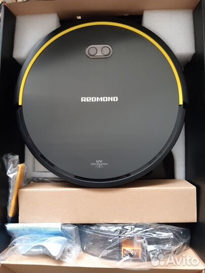 Робот-пылесос Redmond RV-R650S