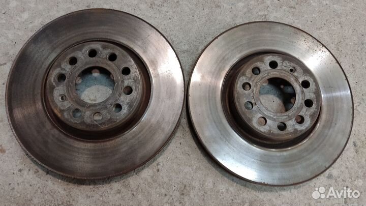 Диск тормозной VAG 5Q0615301F Passat B6