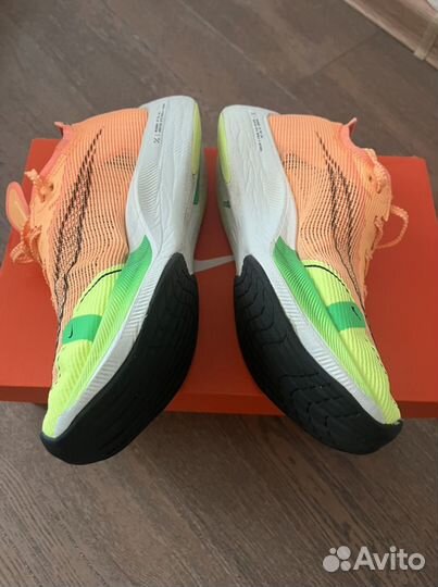 Продаю Nike zoomx Vaporfly