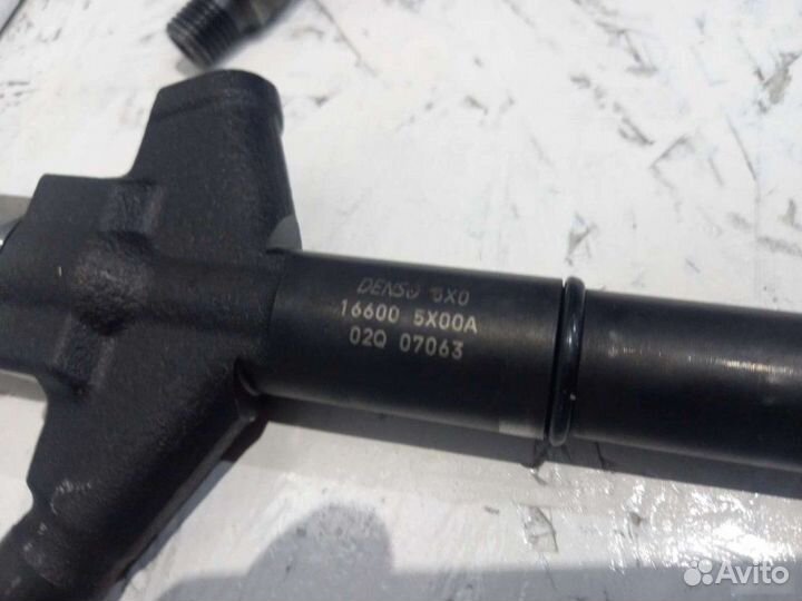 Топливная рампа (форсунки) Nissan Pathfinder