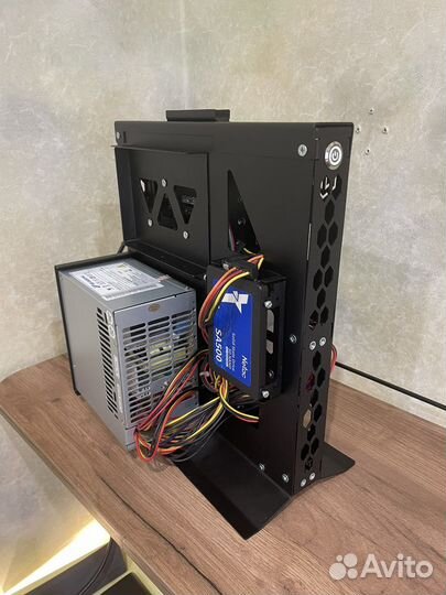Компьютер в открытом корпусе g4500