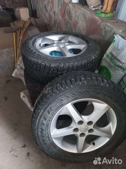 Pirelli Winter Carving Edge SUV 235/65 R17 108T