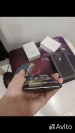 iPhone 8 Plus, 64 ГБ