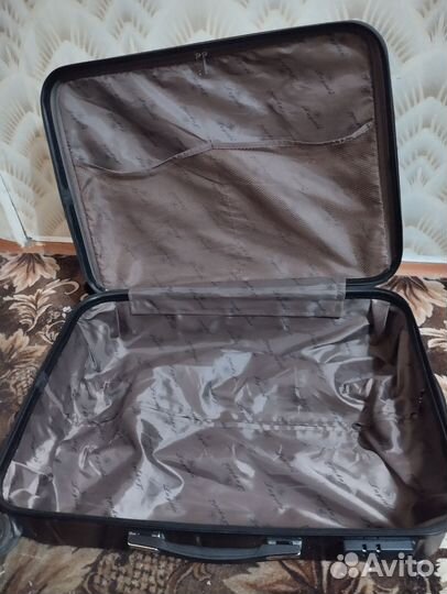 Чемодан на колесах бу