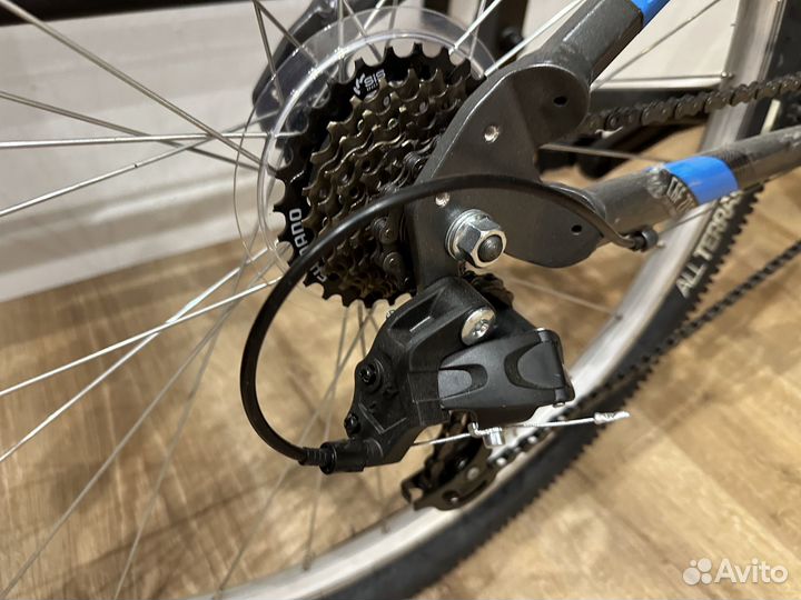 Велосипед btwin rockrider st100 новый