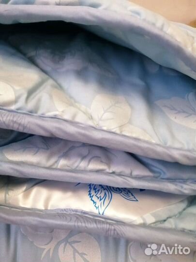 Одеяло лебяжий пух и верблюжья шерсть