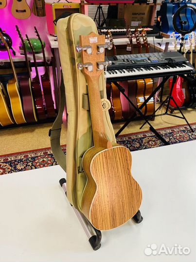 Укулеле Новая +Чехол