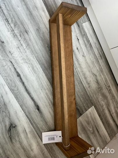 Полка из массива сосны