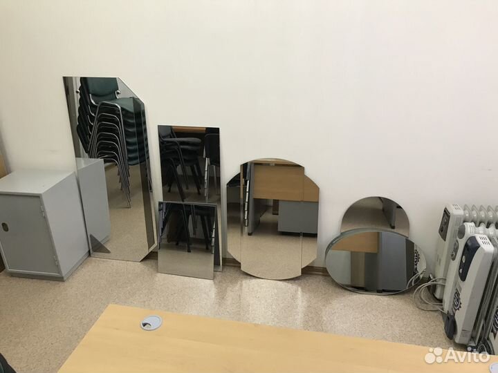 Сейфы, зеркала, вешалки, обогреватели