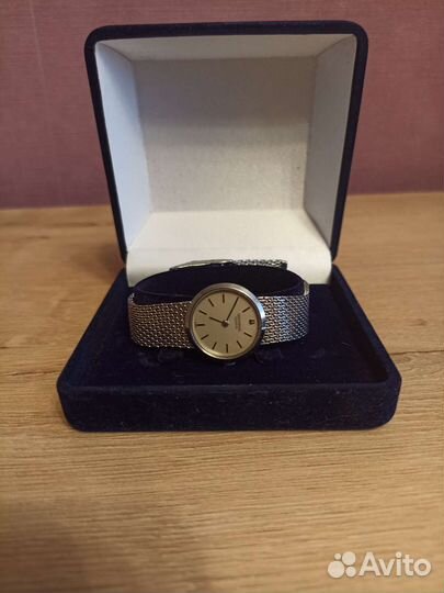 Universal geneve (Швейцария)