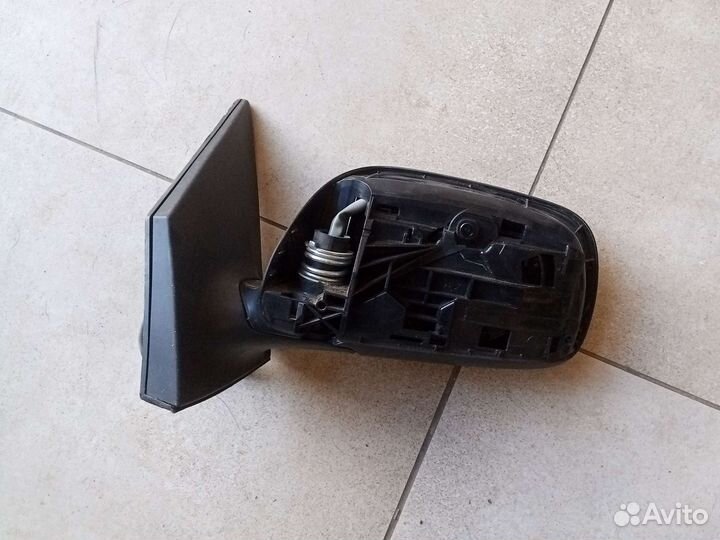 Зеркало левое электрическое Toyota Corolla E150